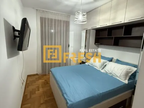 Izdavanje, dvosoban stan, 75m², Pobrežje, Podgorica - image 6