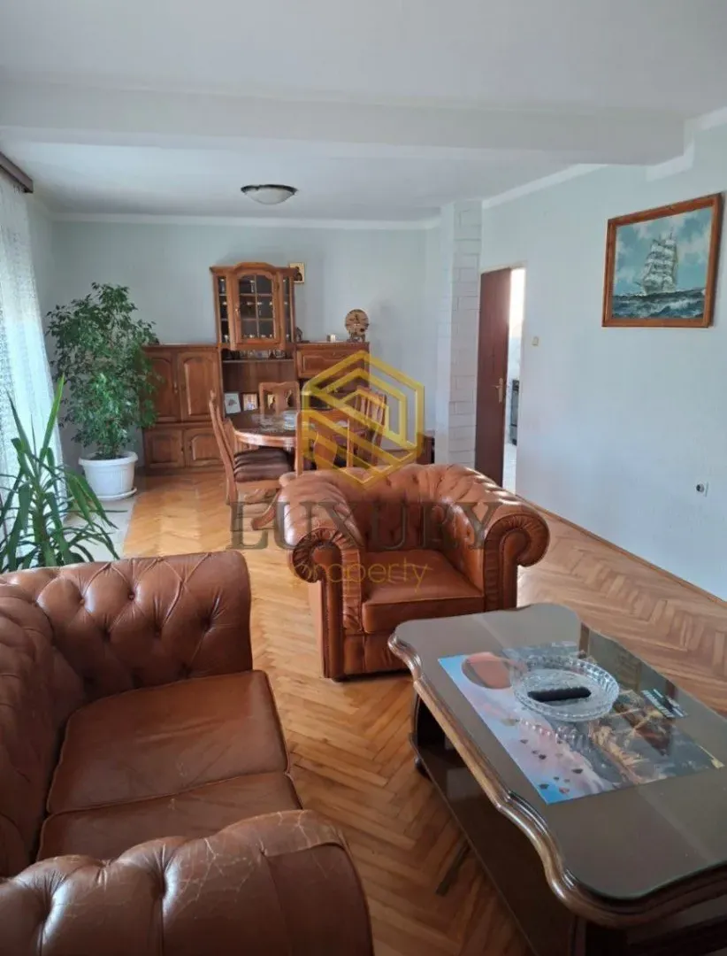 Izdavanje, kuća, 100m², Zagorič, Podgorica