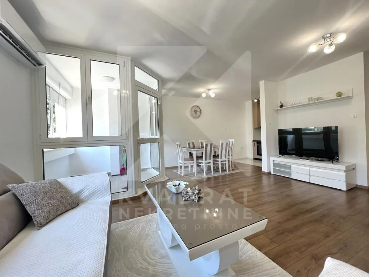 Rent, three bedroom apartment, 110m², Tološka šuma, Podgorica