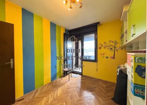 Prodaja, trosoban stan, 96m², Blok 6, Podgorica - image 8