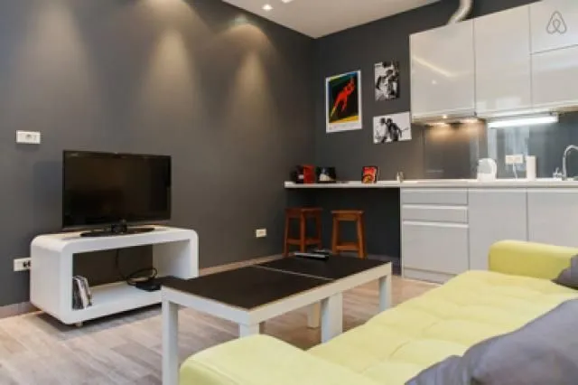 Izdavanje, trosoban stan, 115m², Stari Grad, Beograd