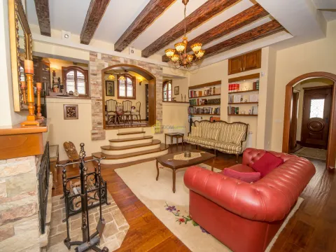 Sale, house, 168m², Cetinje, Crna Gora - image 50