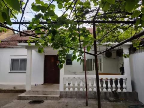 Prodaja, kuća, 180m², Murtovina, Podgorica - image 4