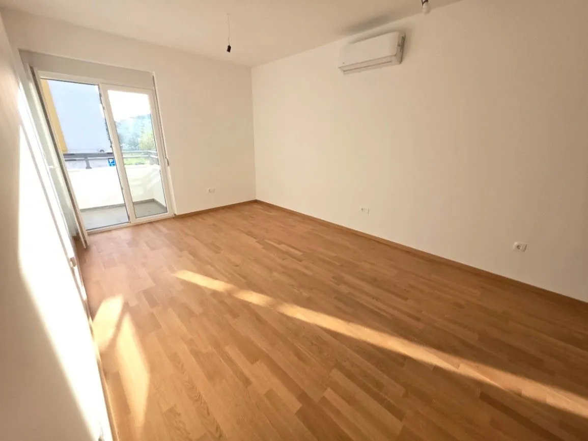 Prodaja, jednosoban stan, 45m², Pobrežje, Podgorica