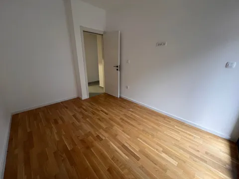 Rent, two bedroom apartment, 64m², Stari Aerodrom, Podgorica - image 3