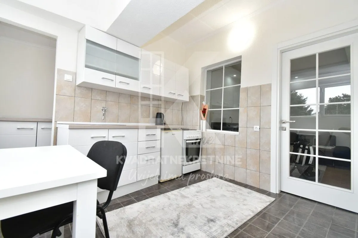 Izdavanje, jednosoban stan, 50m², Momišići, Podgorica
