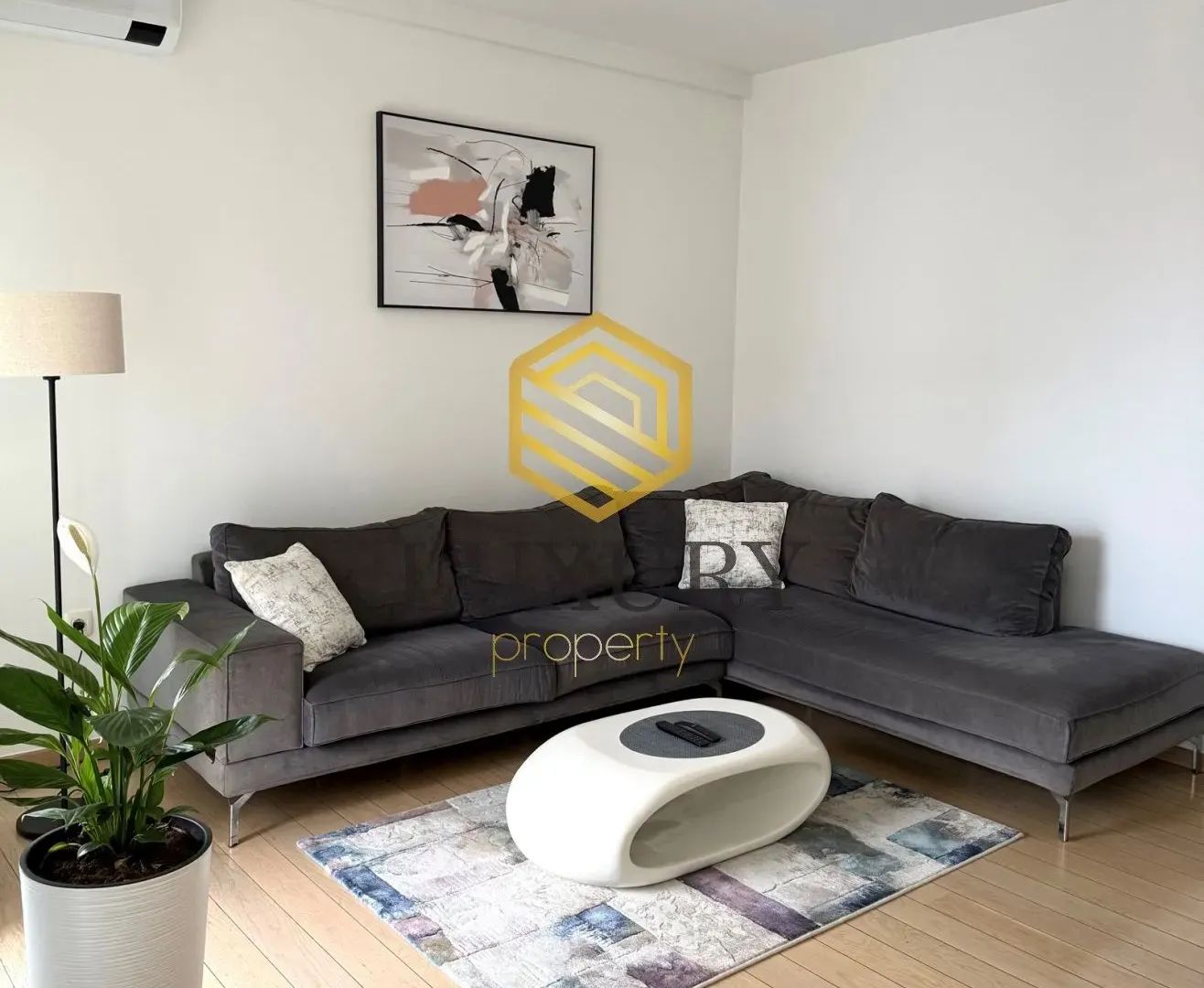Prodaja, trosoban stan, 72m², City Kvart, Podgorica