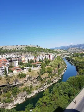 Izdavanje, dvosoban stan, 70m², Vezirov Most, Podgorica - image 15
