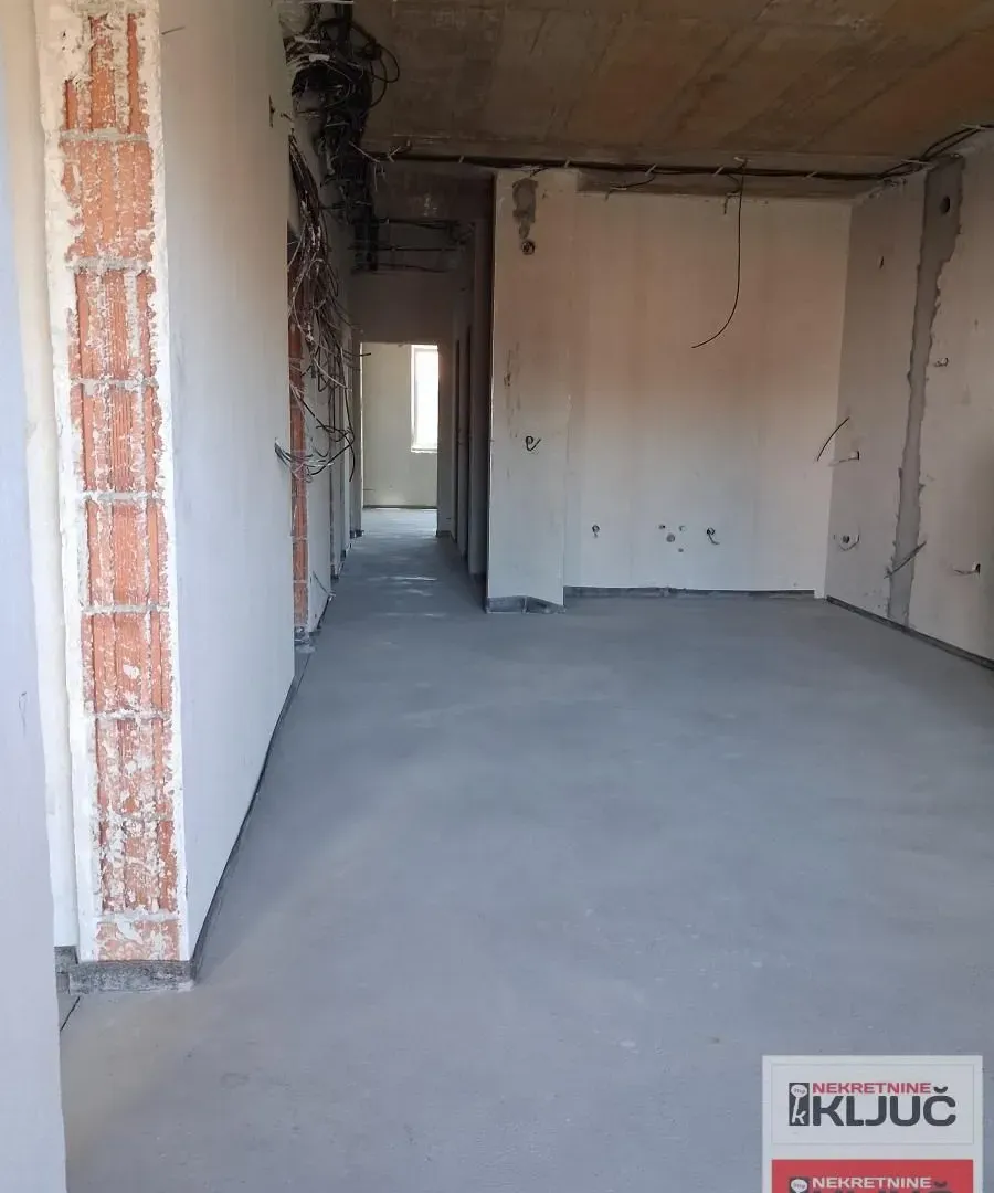 Prodaja, četvorosoban stan, 103m², Telep, Novi Sad Sve Podlokacije