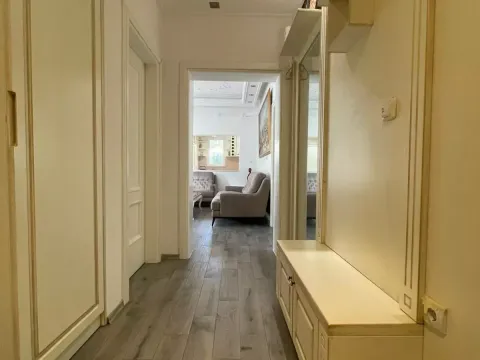Rent, apartment, 90m², Tivat, Crna Gora - image 7