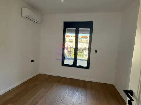 Prodaja, jednosoban stan, 47m², Donja Gorica, Podgorica - image 9