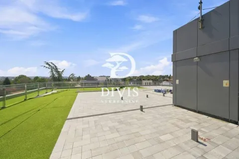Izdavanje, stan, 205m², Dedinje Sve Podlokacije, Beograd - image 18