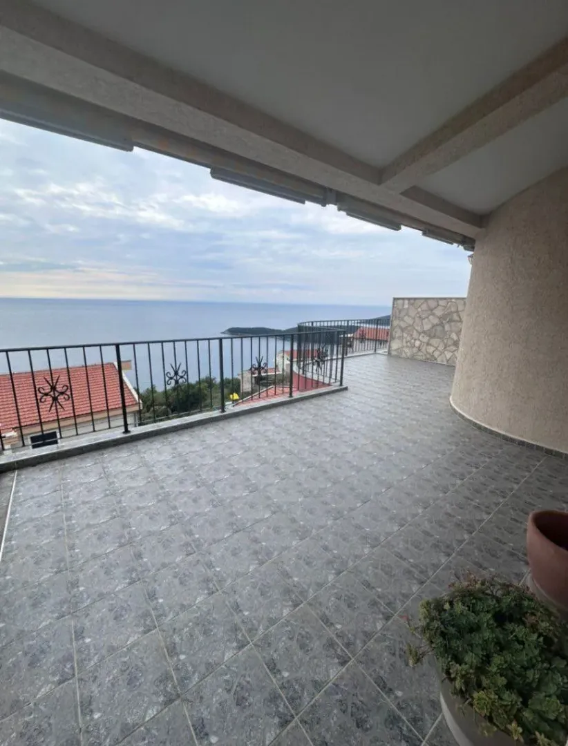 Prodaja, trosoban stan, 133m², Seoce, Budva