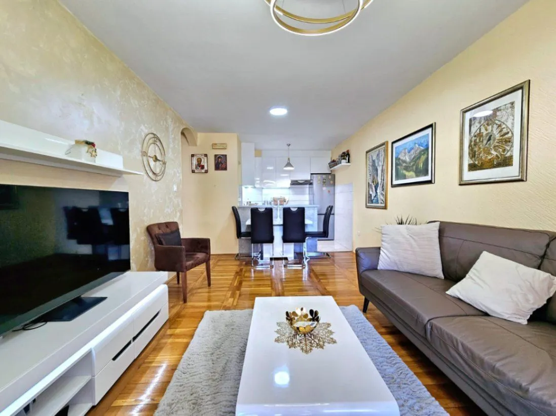 Prodaja, dvosoban stan, 58m², Stara Varoš, Podgorica