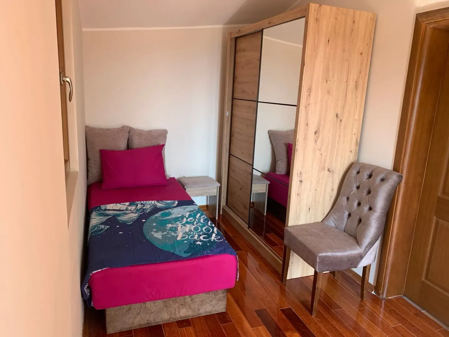 Rent, two bedroom apartment, 73m², Bečići, Budva