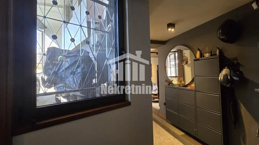 Sale, three bedroom apartment, 80m², Slavujev Venac, Zvezdara Sve Podlokacije