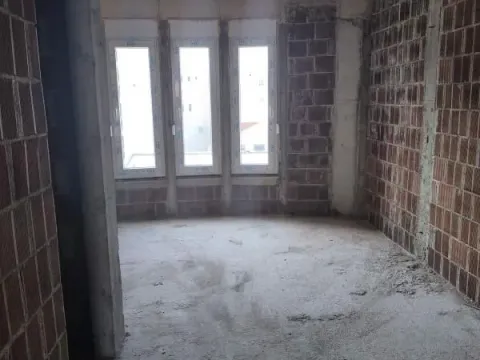 Sale, one bedroom apartment, 32m², Šušanj, Bar - image 8