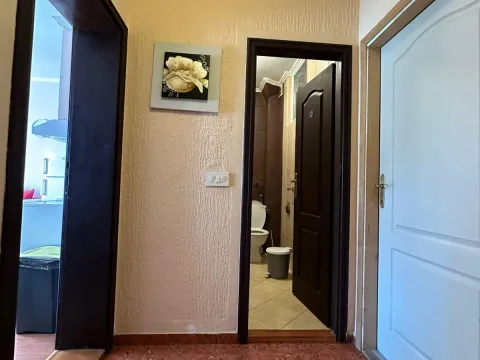 Izdavanje, dvosoban stan, 75m², Centar, Tivat - image 5