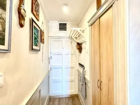 Izdavanje, trosoban stan, 85m², Babin Do, Budva - image 7