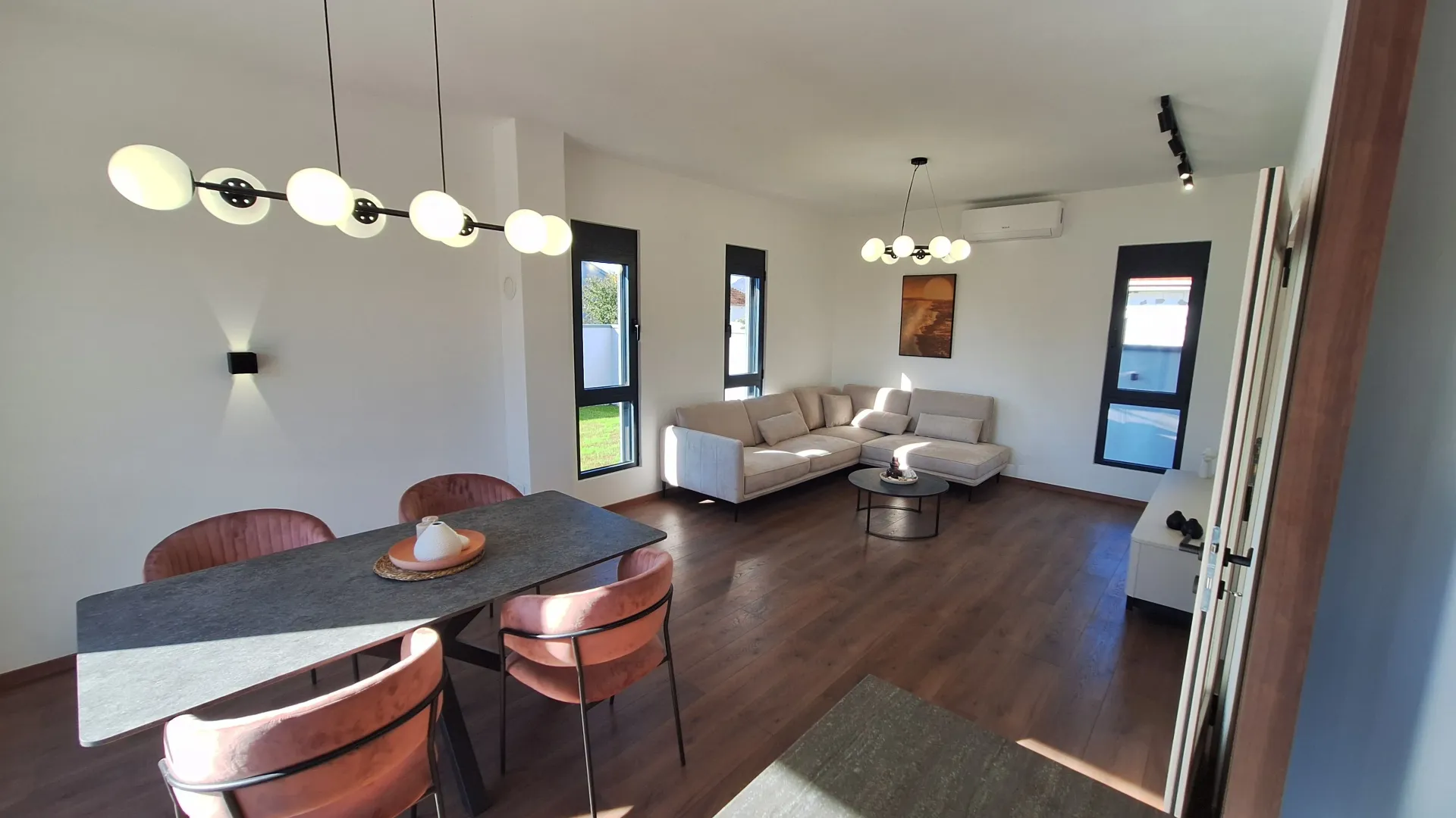 Prodaja, kuća, 169m², Gornja Gorica, Podgorica