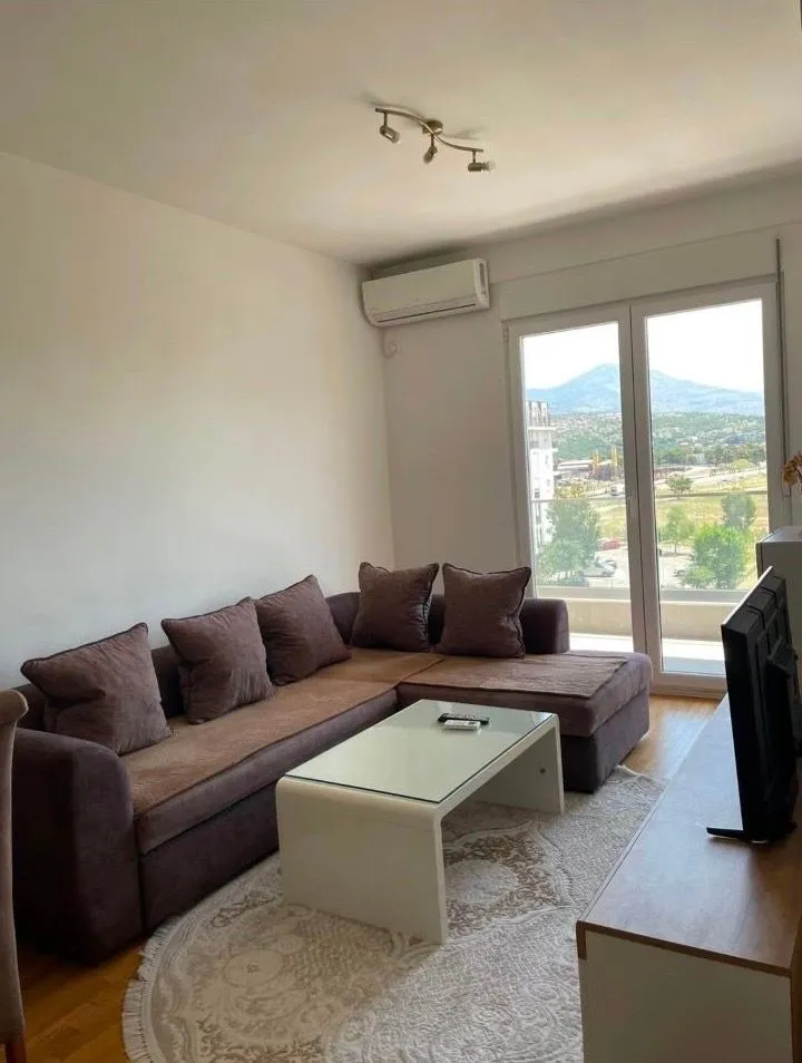 Rent, one bedroom apartment, 43m², Stari Aerodrom, Podgorica