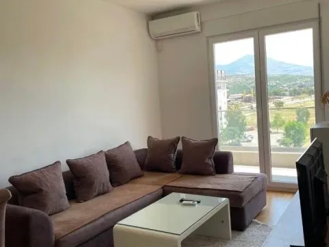 Rent, one bedroom apartment, 43m², Stari Aerodrom, Podgorica - image 2