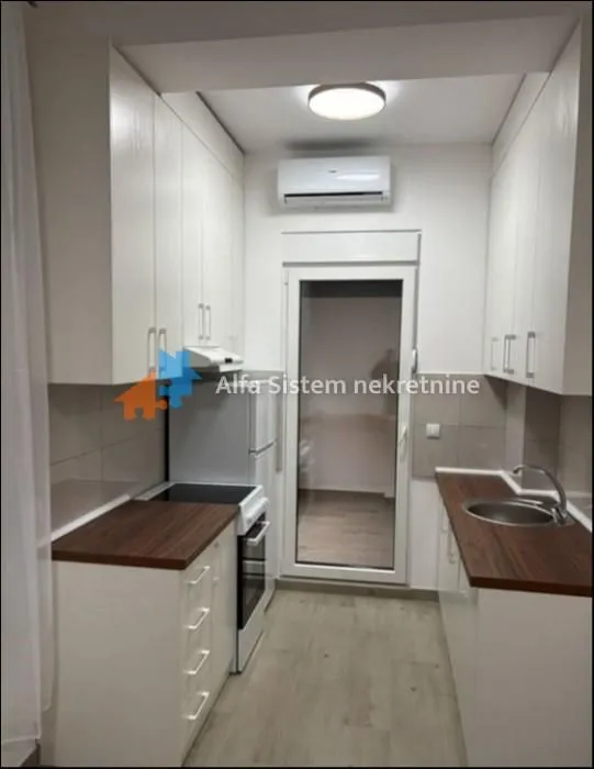 Izdavanje, stan, 40m², Crveni Krst, Beograd
