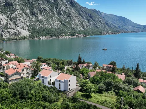 Prodaja, dvosoban stan, 93m², Orahovac, Kotor - image 2