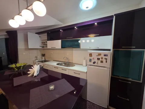 Izdavanje, jednosoban stan, 47m², Momišići, Podgorica - image 3