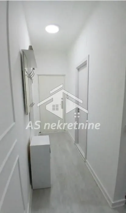 Izdavanje, trosoban stan, 61m², Trošarina, Voždovac Sve Podlokacije