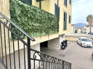 Izdavanje, trosoban stan, 86m², Kalimanj, Tivat - image 14