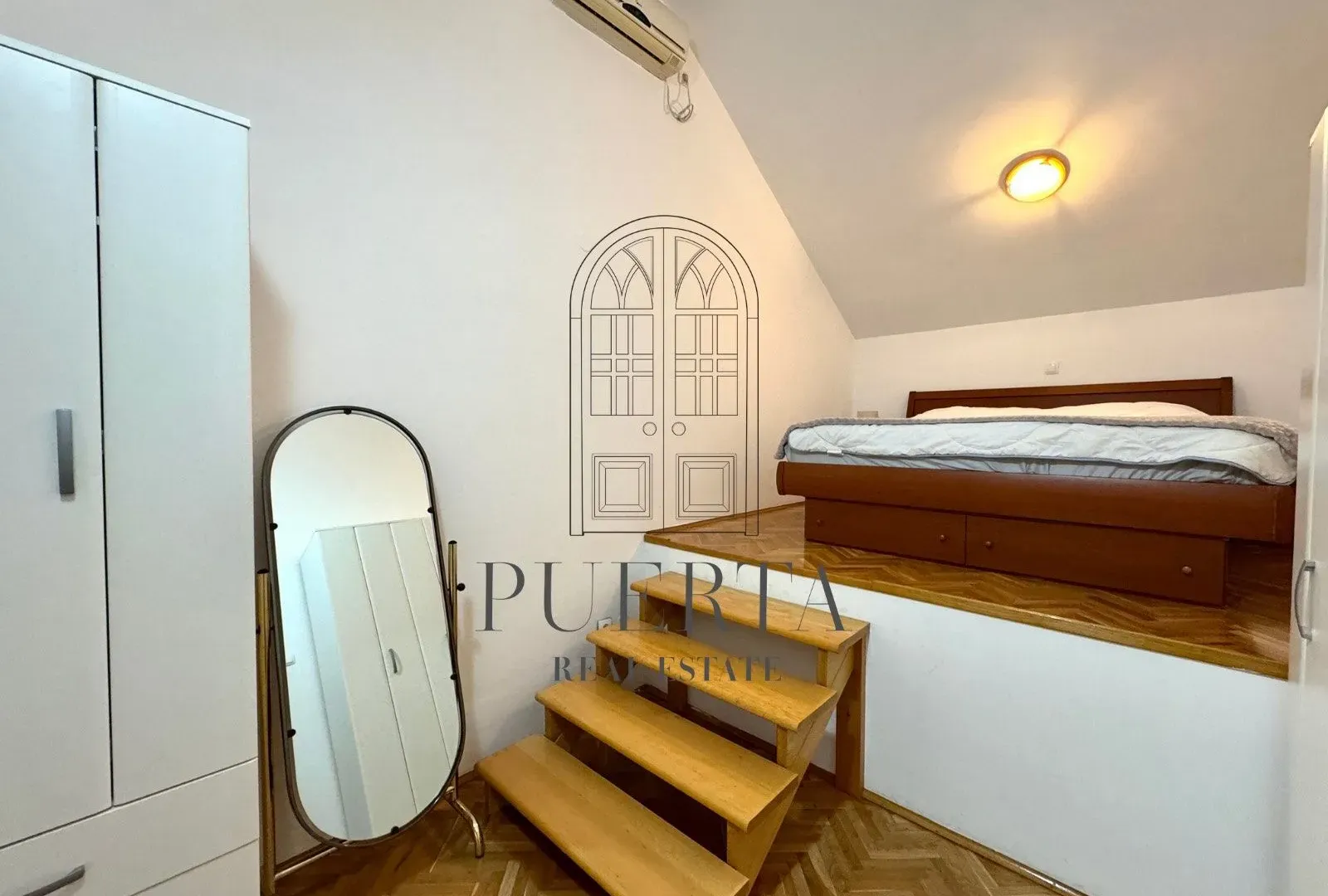 Rent, house, 300m², Gorica C, Podgorica