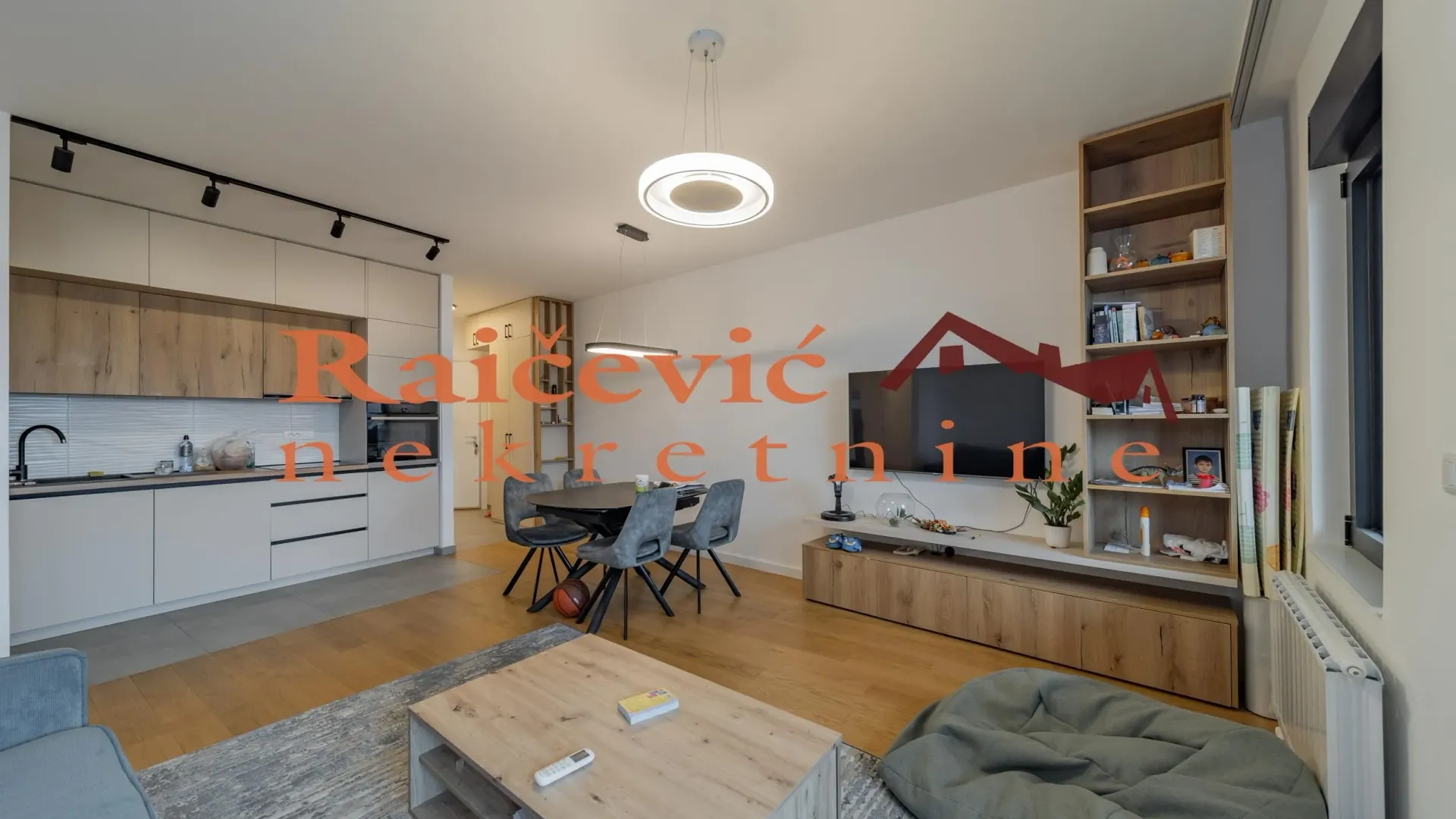 Sale, three bedroom apartment, 88m², Trošarina, Voždovac Sve Podlokacije
