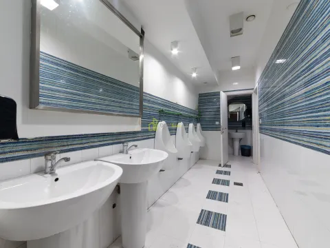 Prodaja, poslovni prostor, 1343m², Centar, Podgorica - image 37