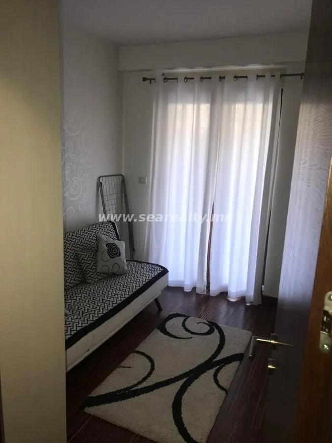 Rent, apartment, 72m², Gorica C, Podgorica