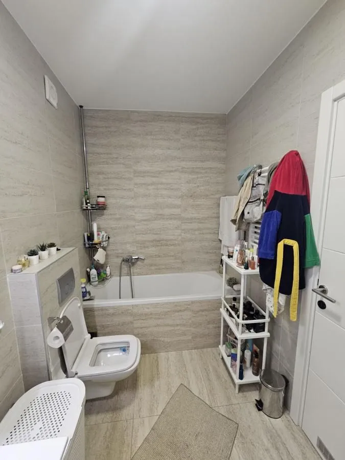 Prodaja, trosoban stan, 65m², Sajmište, Novi Sad