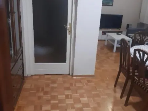 Prodaja, trosoban stan, 75m², Zemun Gornji Grad, Zemun Sve Podlokacije - image 2