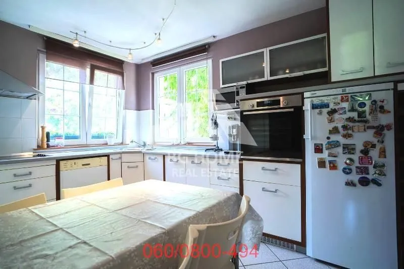 Sale, house, 188m², Palilula Sve Podlokacije, Beograd