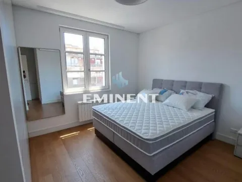 Izdavanje, trosoban stan, 93m², Savski Venac, Beograd - image 7