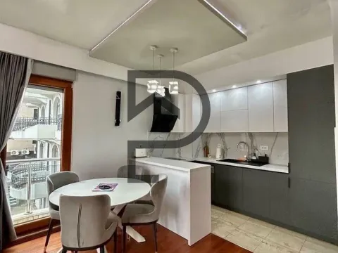 Izdavanje, stan, 80m², Vezirov Most, Podgorica - image 16