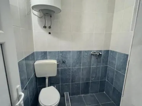 Prodaja, kuća, 774m², Šušanj, Bar - image 8