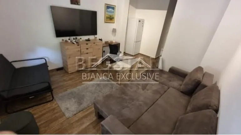 Prodaja, jednosoban stan, 30m², Senjak, Beograd