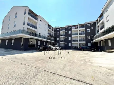 Rent, studio apartment, 28m², Zagorič, Podgorica - image 8