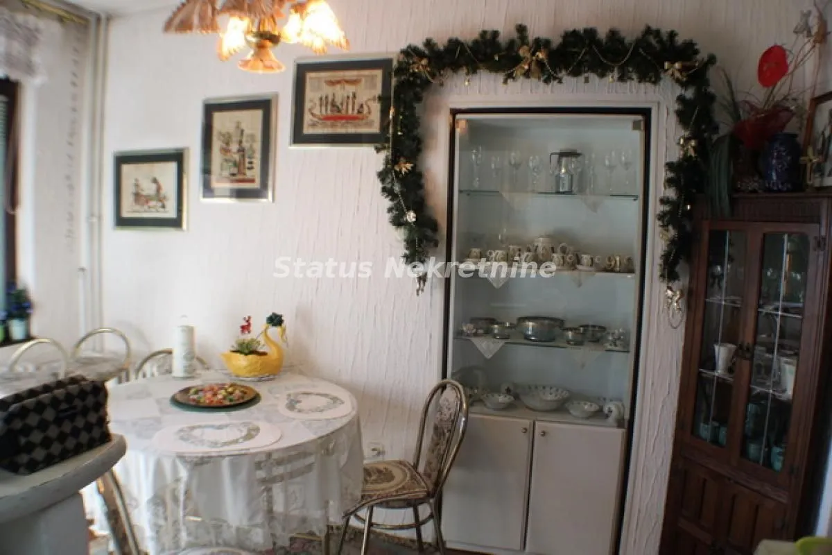 Prodaja, dvosoban stan, 64m², Novo naselje, Novi Sad
