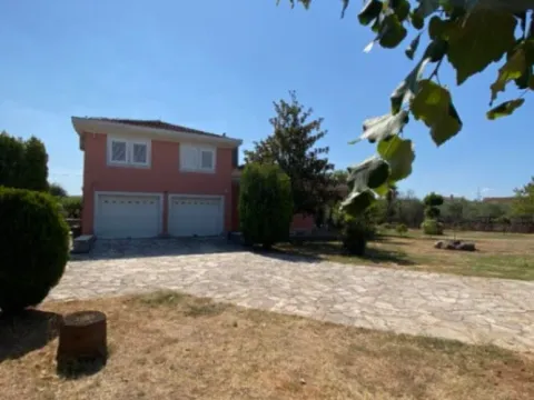 Izdavanje, kuća, 400m², Donja Gorica, Podgorica - image 3