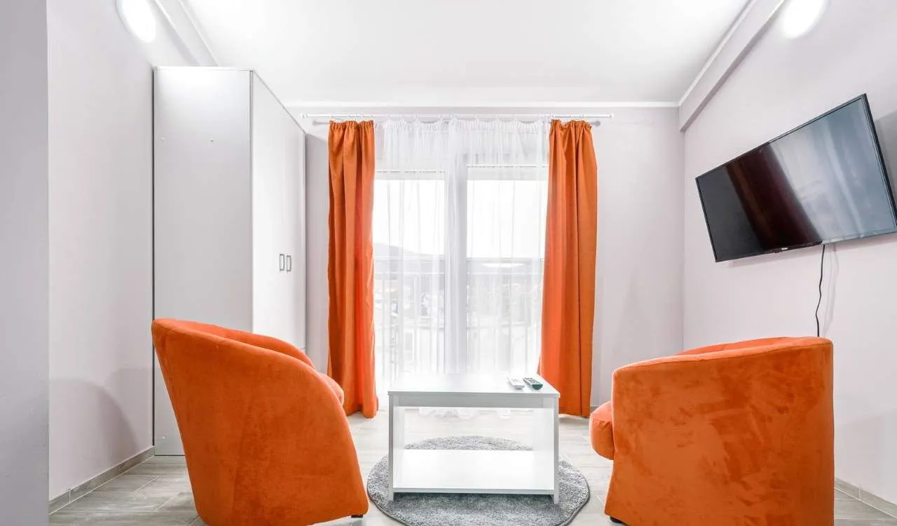 Prodaja, ugostiteljski objekat, 1256m², Podkošljun, Budva