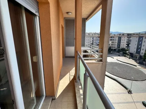 Rent, one bedroom apartment, 53m², City Kvart, Podgorica - image 6