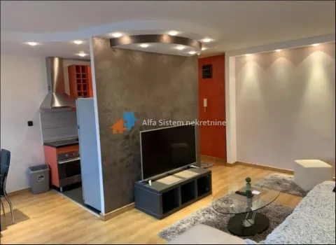 Izdavanje, trosoban stan, 80m², Novi Beograd Blok 22, Novi Beograd Sve Podlokacije - image 4