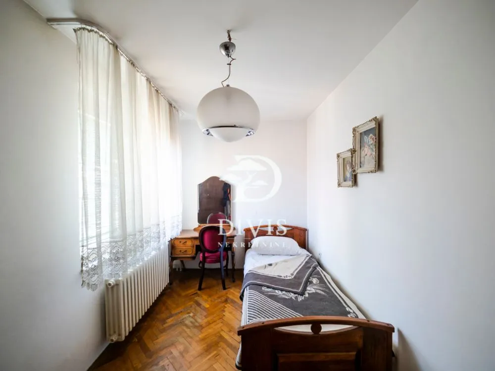 Prodaja, kuća, 103m², Dedinje Sve Podlokacije, Beograd