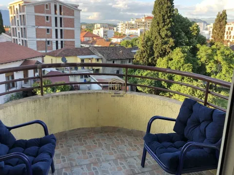 Izdavanje, jednosoban stan, 54m², Stara Varoš, Podgorica - image 5